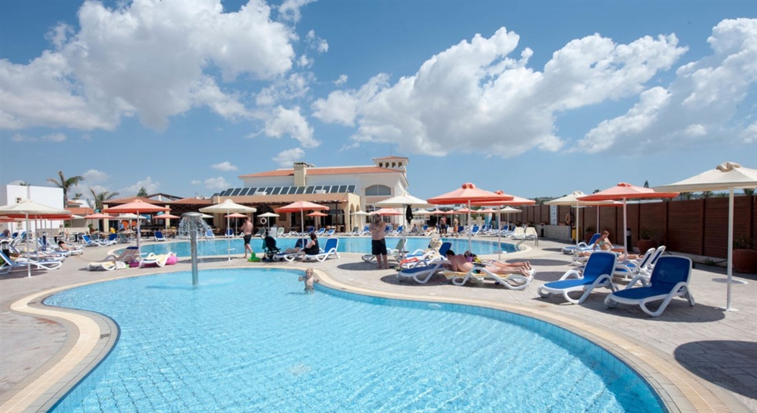 Hotel Aktea Beach Village Ayia Napa Kypr And1